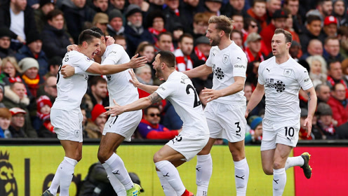 久保：我打游戏很烂没买PS5；皇社的厨师不去豪华餐厅屈才了（久保称自己游戏水平差未购PS5；皇社大厨不去高档餐厅太屈才）