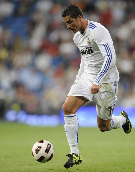 篮球NBA球队计划招募自由球员补强内线（NBA球队欲引进自由球员强化内线）